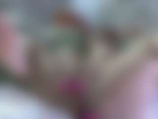 Live cam show with AmberAlena - Blue Eyes on Milfs Live