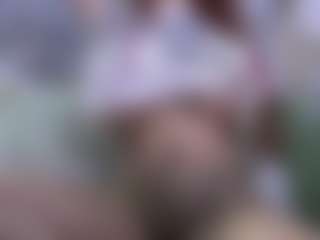 Live cam show with AmberAlena - Striptease on Milfs Live