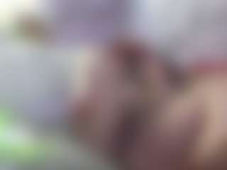 Live cam show with AmberAlena - Red Hair Young Adult on xDating