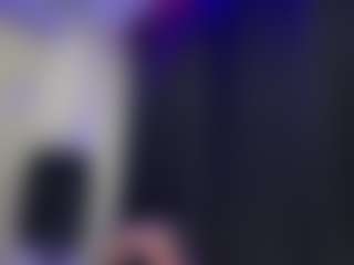 Live cam show with TalianaaRosee - Strip on Camsoda