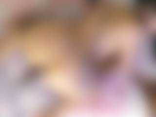 Show live cam dengan debbie - Curvy Toys di Camsoda