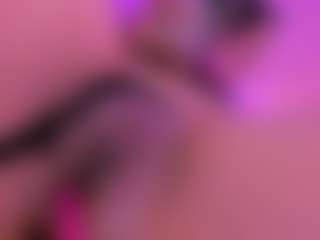 Live cam show with V I O L E T A - Small on Camsoda