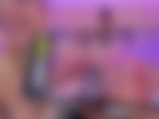 Live cam show with V I O L E T A - Little on xplaylive.com