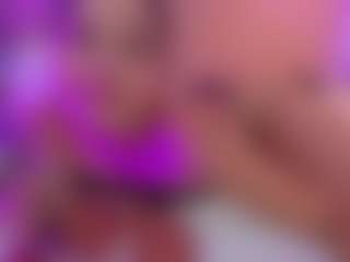 Live cam show with V I O L E T A - Solo on Lustler