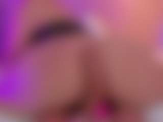 Live cam show with V I O L E T A - Wet on luckytryst.com