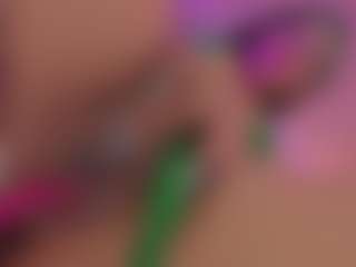 Live cam show with V I O L E T A - Spank on CamClone
