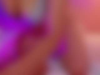 Live cam show with V I O L E T A - Rubia on Adult Interactions