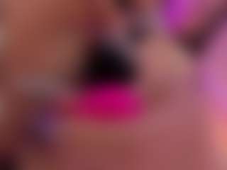 Spettacolo in cam dal vivo con V I O L E T A - White Big Tits su Camsoda | colombia