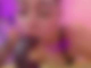 Live cam show with V I O L E T A - Brown Eyes on Fit Hotties