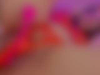 Live cam show with V I O L E T A - Shaved Pussy on Camsoda