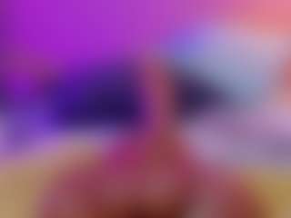 Live cam show with V I O L E T A - Rubia on Camsoda