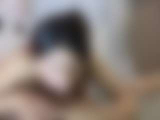 Live cam show with Dulce_Sammy - Squirt MILF on StripNow
