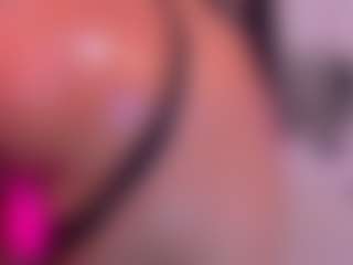 Live cam show with valen-scott - BBW on infinitiblacc.com