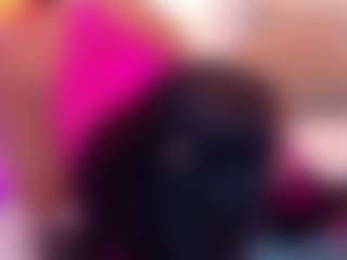 Live cam show with valen-scott - Cum Curvy on AdultVida.com