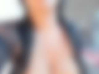 Live cam show with anniefoxx - Bedroom on TeamSkeetLive