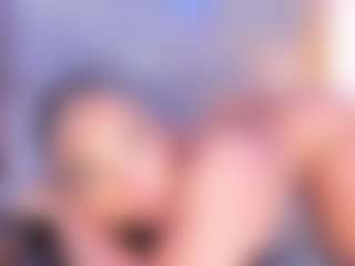 Live cam show with anniefoxx - Oil on Camsoda