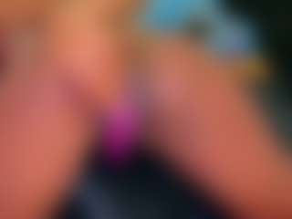 black-rosse's Live Sex Cam Show