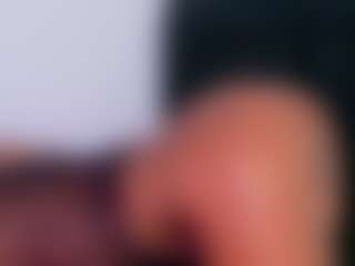 Live cam show with black-rosse - Butt Plug on Camsoda