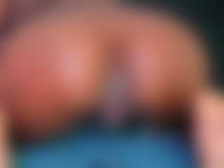 Live cam show with black-rosse - Control on Mixed Magazine Live