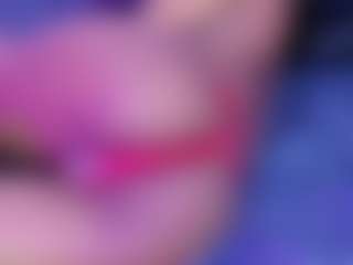 Live cam show with black-rosse - Hairy Pussy on Free Soda