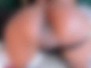 Live cam show with black-rosse - Ebony Lovense on sexylive.show