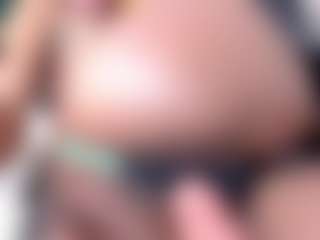 Live cam show with black-rosse - Ebony Big Ass on Camsoda