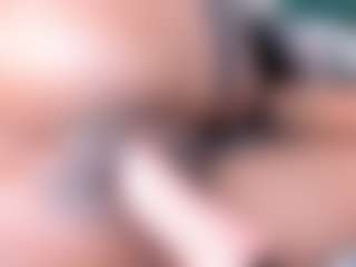 black-rosse's Live Sex Cam Show