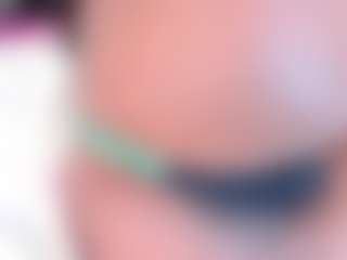 Live cam show with black-rosse - Athletic Ebony on Uber Horny