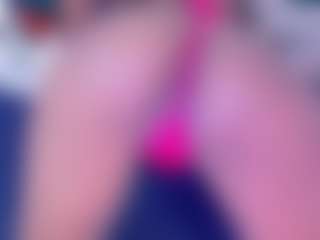 black-rosse's Live Sex Cam Show