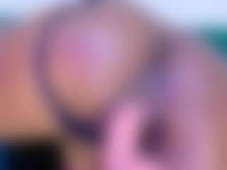 Live cam show with black-rosse - Hairy Pussy on Milfs Live