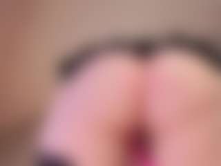Live cam show with Tallulah_Levin - Bedroom on Milfs Live