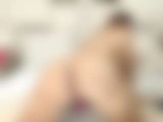 Live cam show with Jesymorgan - Squirt Big Tits on CamClone