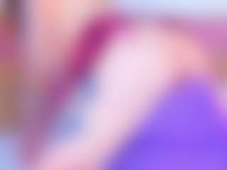 Live cam show with Amy - Curvy on live18s.com