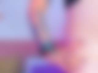 Live cam show with Amy - Blonde Hair on Milfs Live