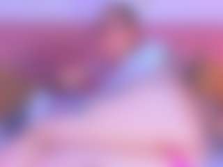 Live cam show with Amy - Big Tits on milfzrlive.com