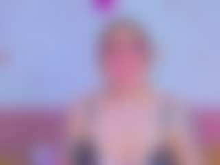 Live cam show with Amy - Natural on CamClone
