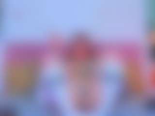 Live cam show with Amy - Brown Eyes Curvy on Hubzter Live