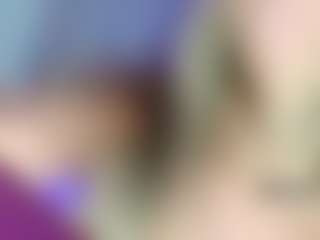 Live cam show with Sheerlyn - Blowjob on AdultVida.com