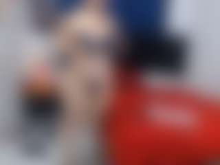 marckanjossi's Live Sex Cam Show