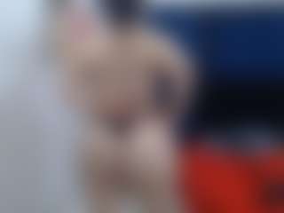 Live cam show with marckanjossi - Lesbian on Dolls Live