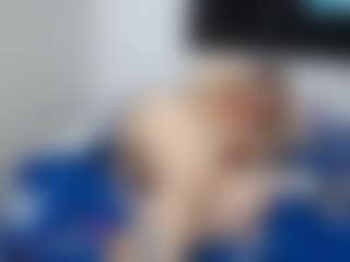 Live cam show with marckanjossi - Bedroom on Camsoda