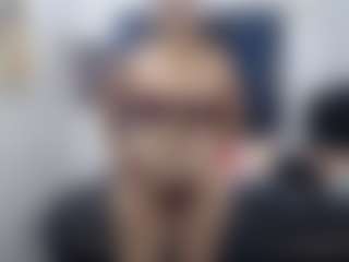 Live cam show with marckanjossi - Flashing on xxxlivecams.org