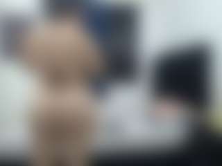 Live cam show with marckanjossi - Flashing on Dolls Live