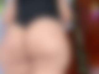 Live cam show with elikolanny - Ass Clapping on CamClone
