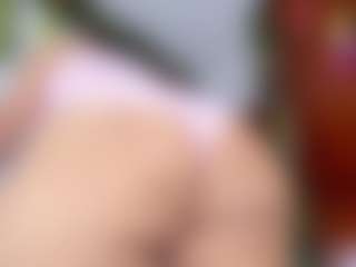 Live cam show with elikolanny - Young Adult on Uber Horny