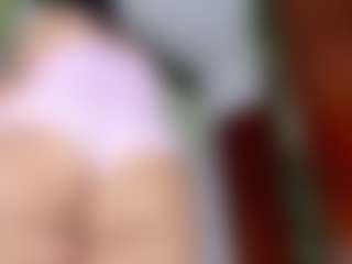 Live cam show with elikolanny - Butt Plug on AdultVida.com