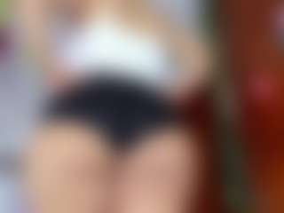 Live cam show with elikolanny - Camel Toe on madthumbs