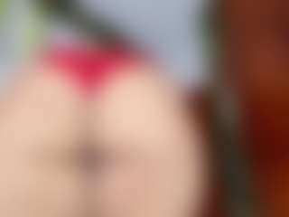 Live cam show with elikolanny - Oil on StripNow