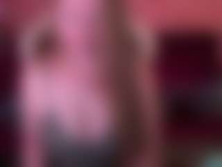 Live cam show with miaredfox - Athletic on studioflirtlive.com