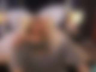 Live cam show with miaredfox - White on madthumbs | united states